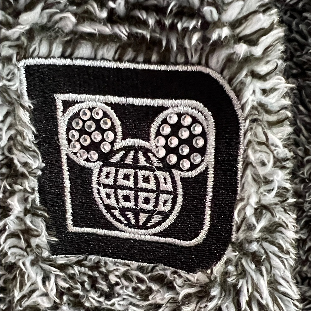 Cozy Gray Sherpa Jacket - Picture 4 of 6